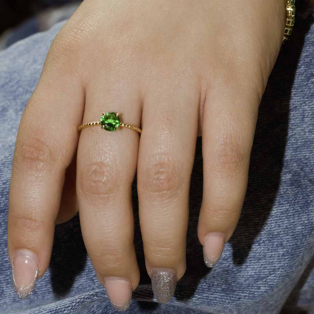 ANILLO SOLITARIO ESMERALDA TALLADO - Imagen 2
